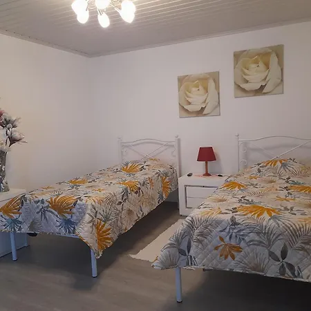 Feriehus O Cantinho Da Auzenda